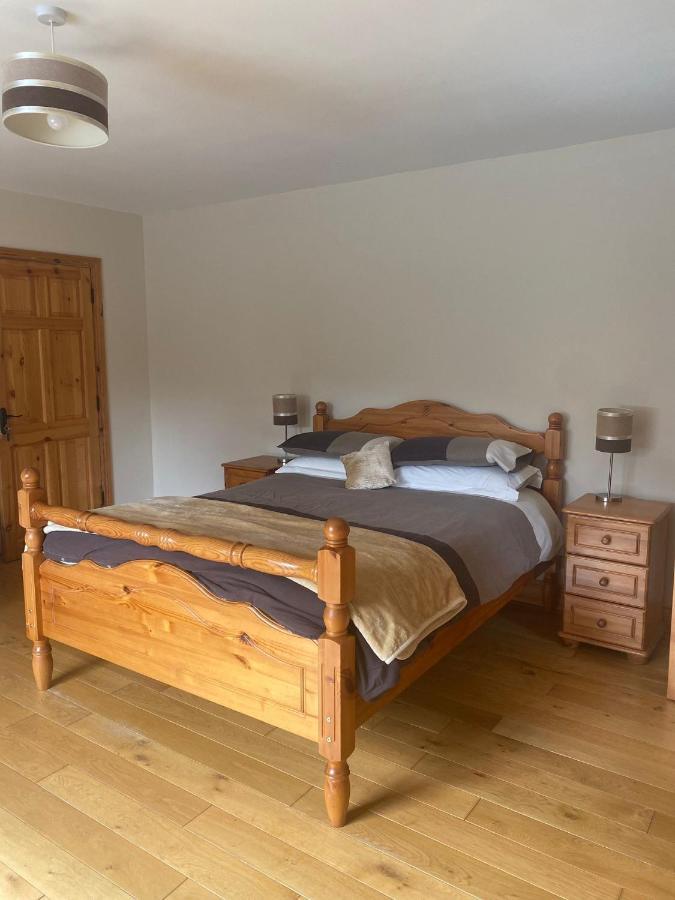 Camino House Bed & Breakfast ทราลี ภายนอก รูปภาพ